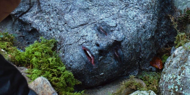 “The Dude’s A Baker!”: Peeta’s Infamous Hunger Games Camouflage Addressed By Josh Hutcherson