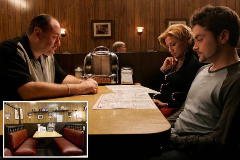 ‘Sopranos’ booth featured in last episode sold for over $82K at auction