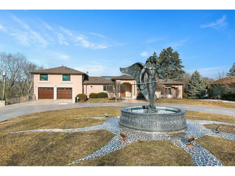 MN House Named ‘Ugliest in the Midwest’ Remodeled and For Sale