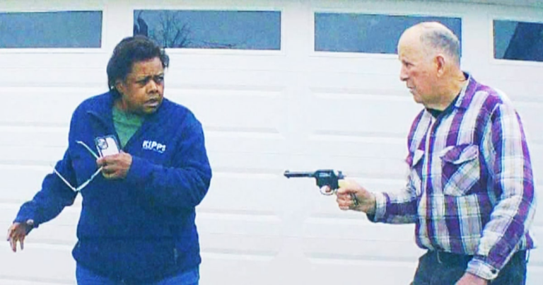 House Speaker outlines Israel aid plan and 81-year-old kills Uber driver after both caught in scam: Morning Rundown