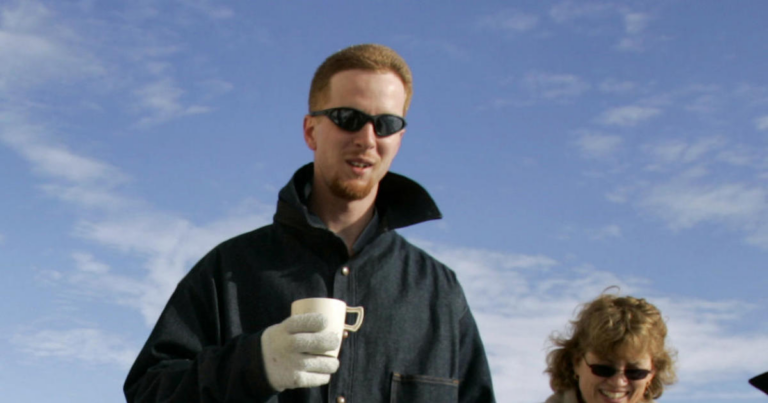 John Manard, inmate whose escape from Kansas prison in a dog crate inspired a movie, dies at age 45