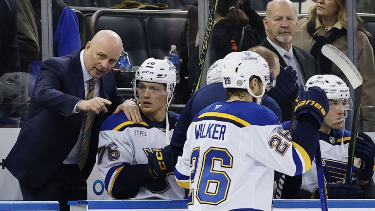 Jim Montgomery wins first game as St. Louis Blues’ coach