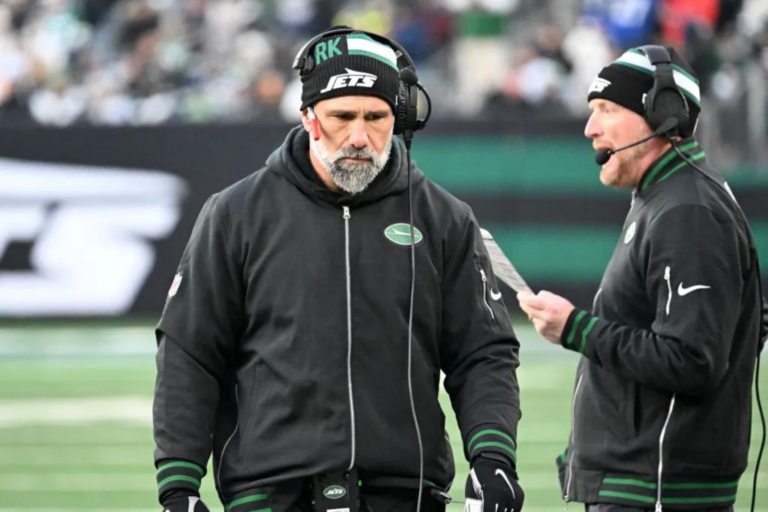 Jeff Ulbrich tags late Jets’ flags vs. Seahawks as ‘totally unacceptable’