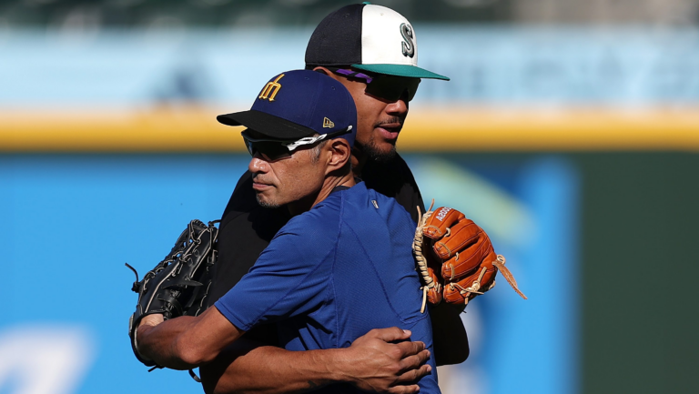 Mariners Legend Suits Up and Steals the Show in Seattle Scrimmage Game