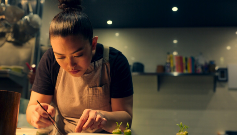 In TV series ‘Knife Edge,’ Gordon Ramsay follows three Chicago restaurants on their quest for Michelin stars