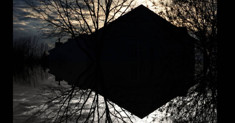 Galleria de Grimoire: Photography of Michael Grimm on display at Lake Villa District Library