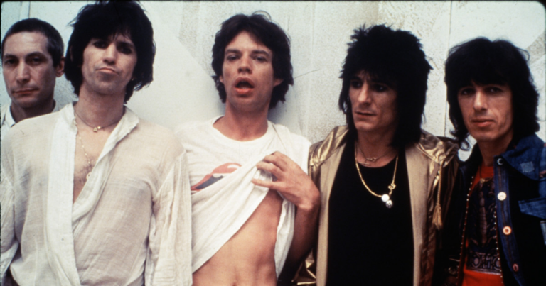 ’60 Music Legend Sounds ‘Unreal’ Joining Bryan Adams and The Chicks on Stage