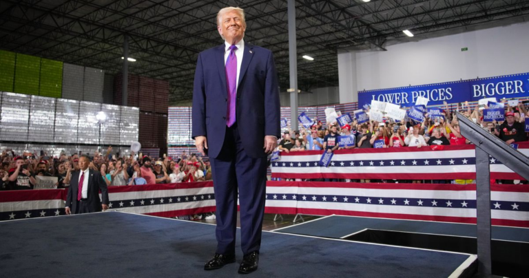 8 Scarily Stupid Moments From Trump’s Kentucky Rally