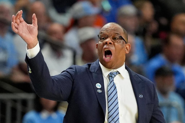 North Carolina parts ways with men’s basketball coach Hubert Davis after 5 seasons
