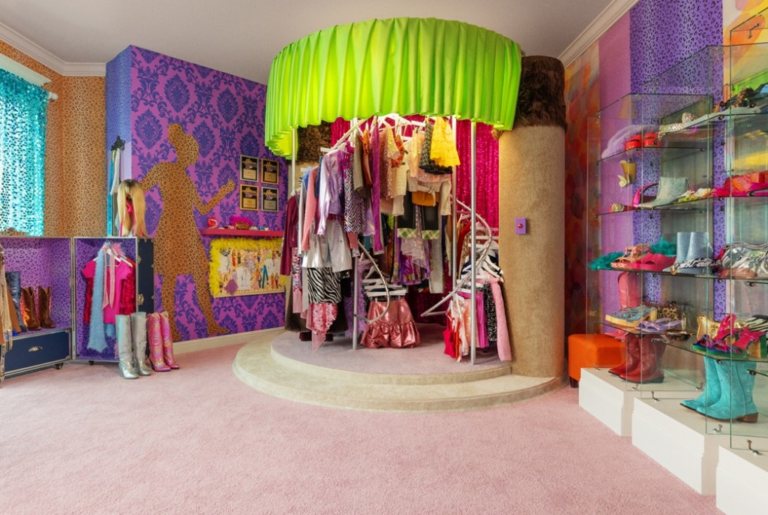Go inside Hannah Montana’s Malibu beach house and rotating closet