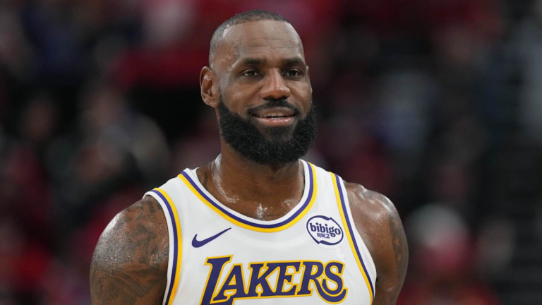 LeBron James’ new role has unlocked a part of the Lakers no one saw coming