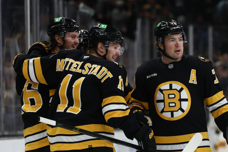 How Bruins’ win Saturday impacts playoff picture