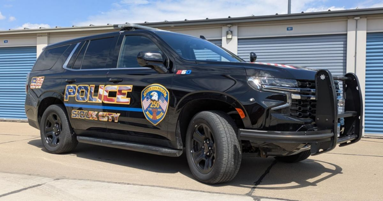 Sioux City Police Dept. unveils U.S. 250th anniversary squad car