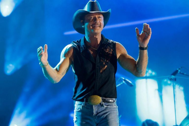 Tim McGraw Thanks Minnesota Fans After Target Field Concert